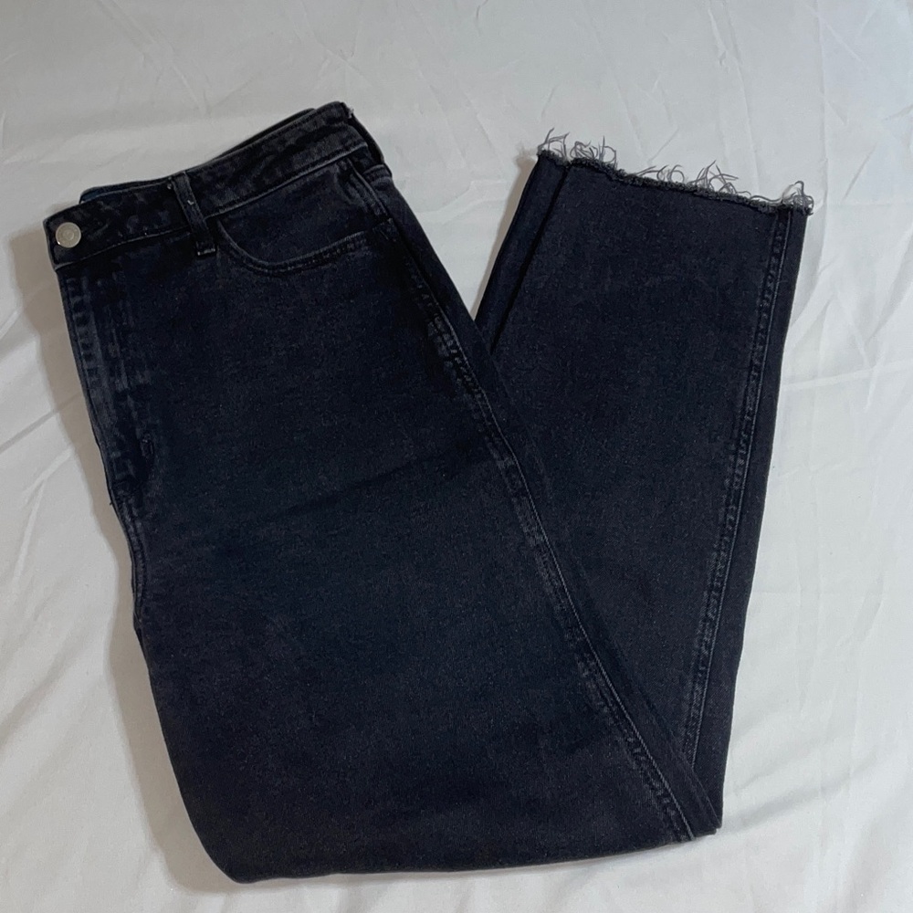 Hollister Ultra High Rise Mom Jeans